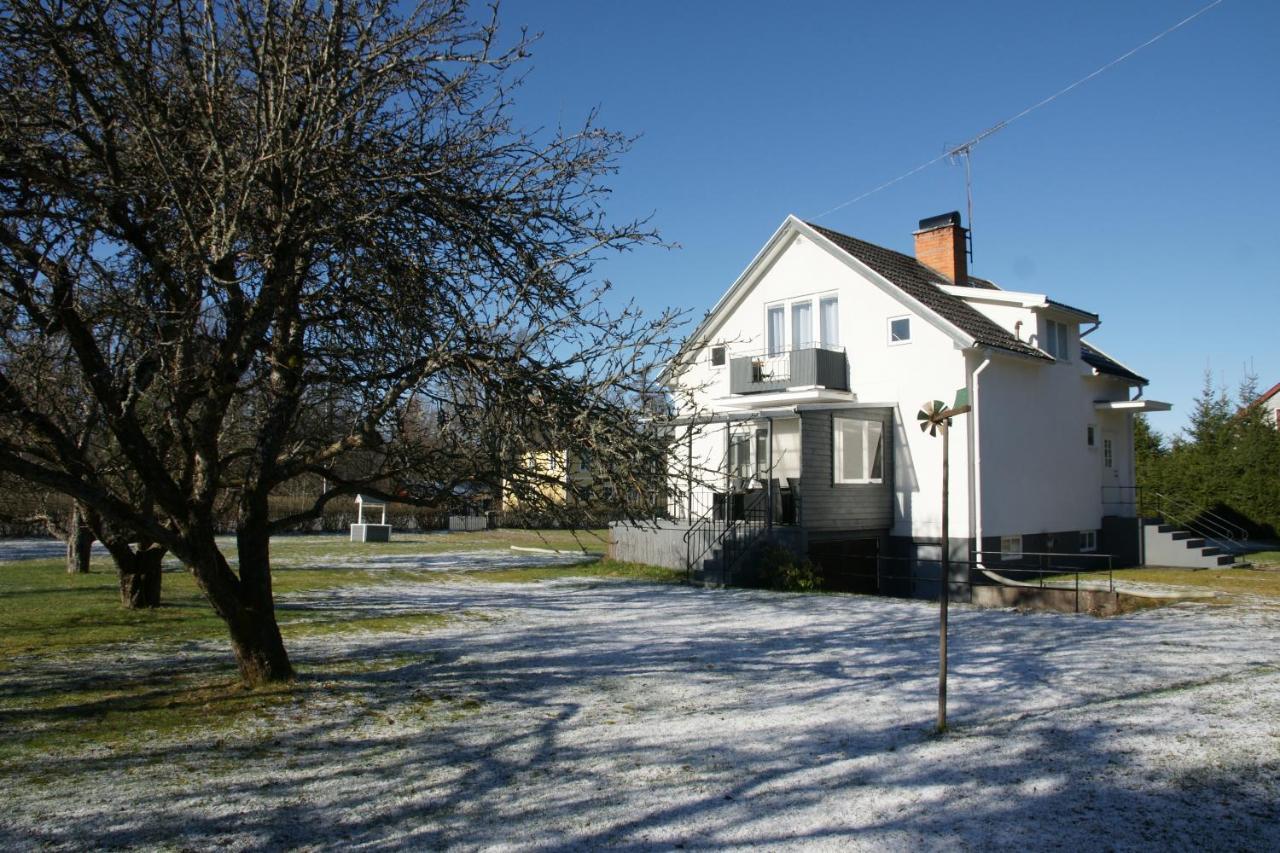 Bjoerkholm - Villa In Målilla Exterior foto