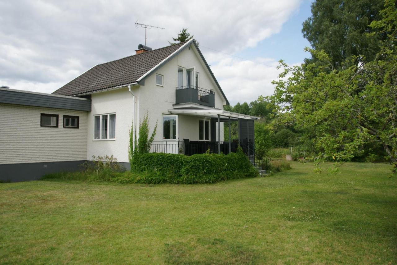 Bjoerkholm - Villa In Målilla Exterior foto