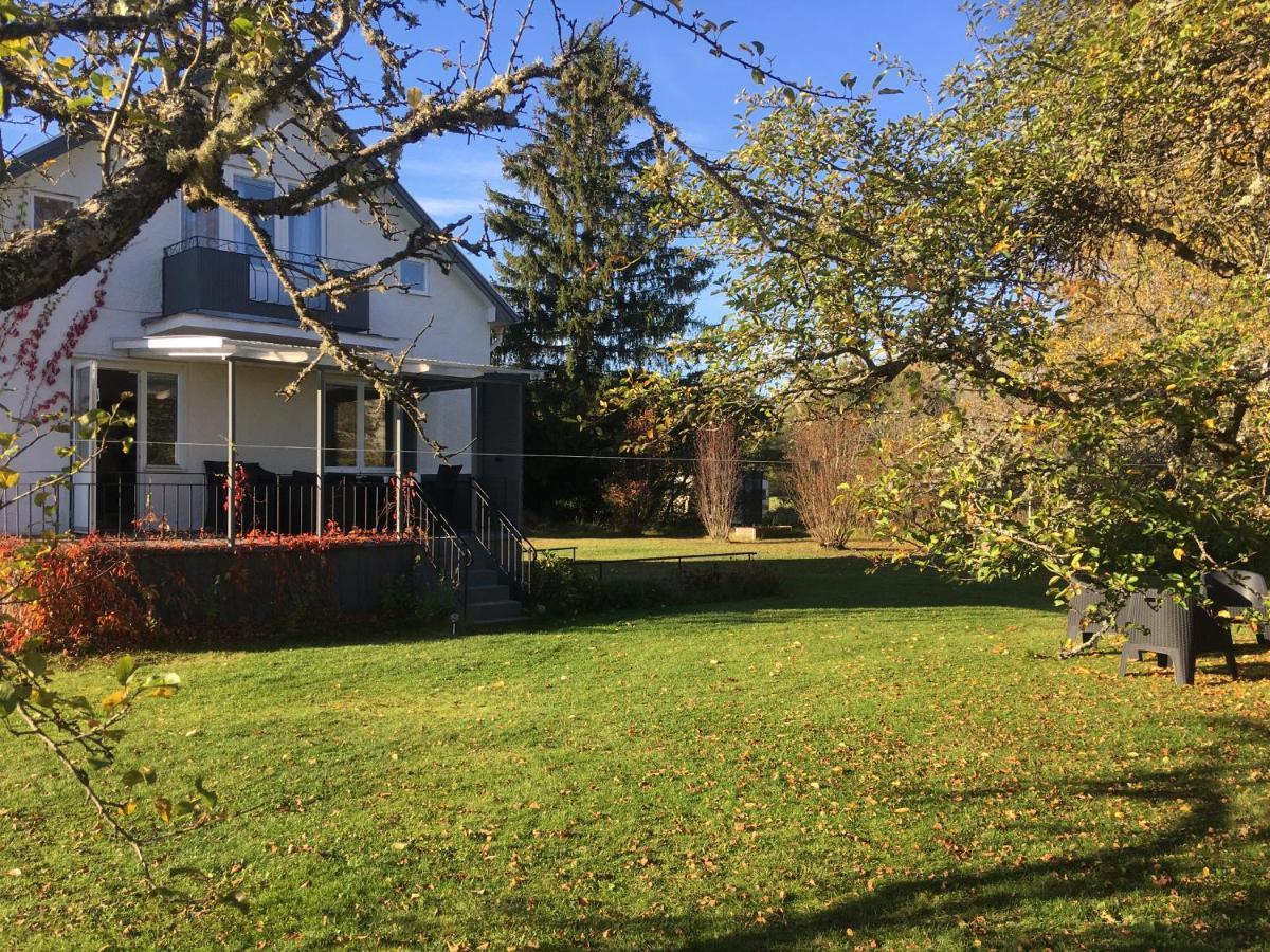 Bjoerkholm - Villa In Målilla Exterior foto