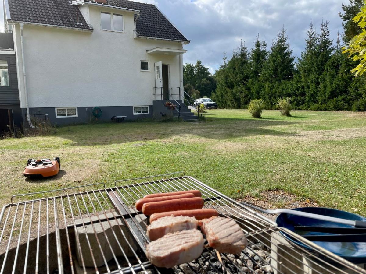 Bjoerkholm - Villa In Målilla Exterior foto